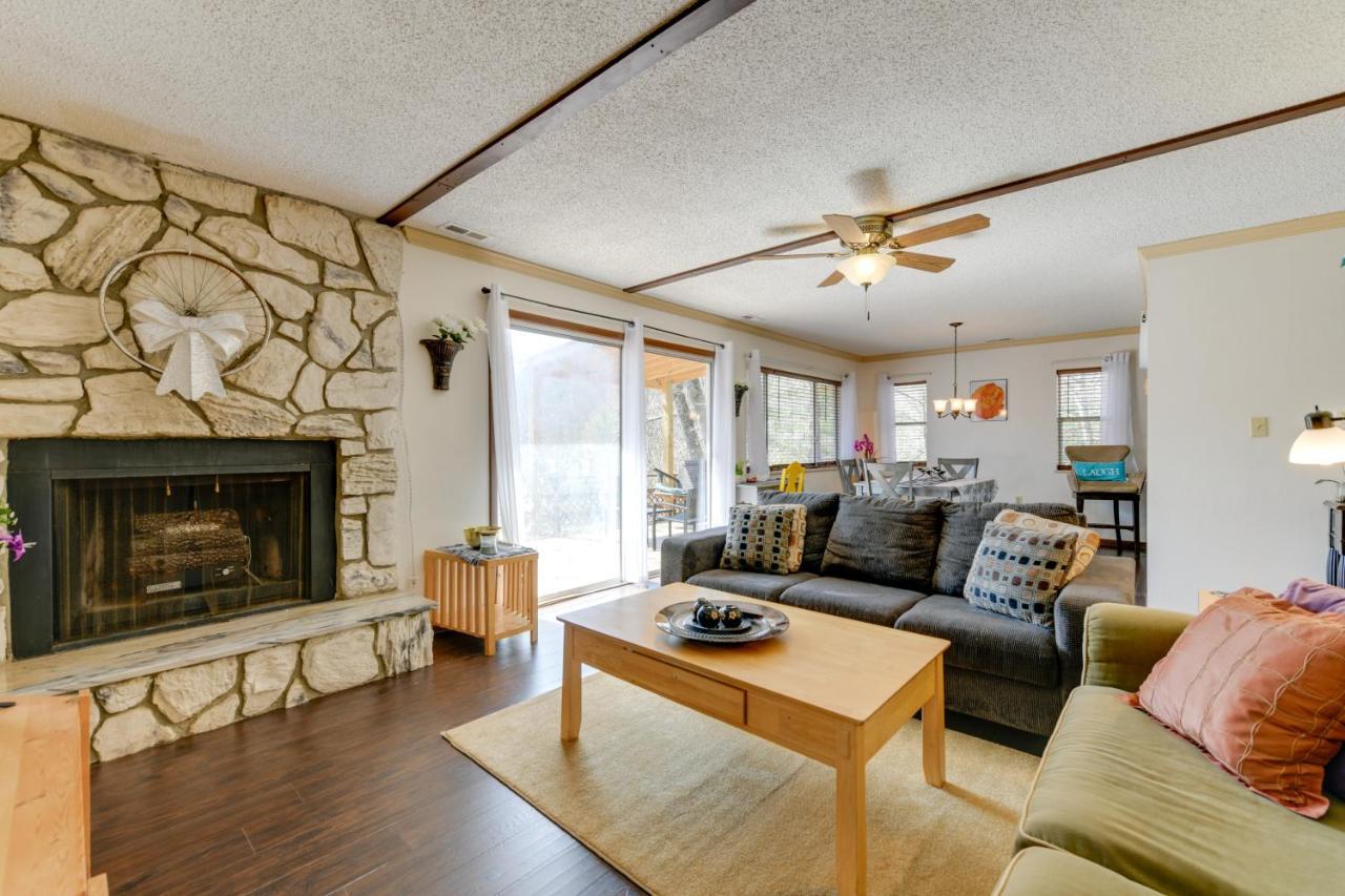 Mountain-View Maggie Valley House With Spacious Deck Exterior photo